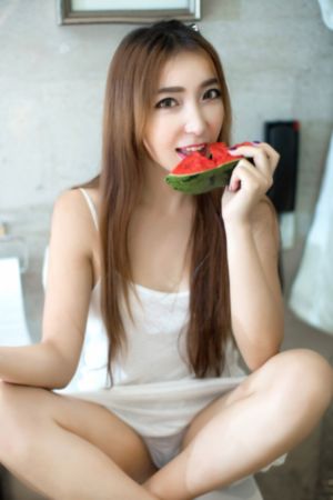 丰满少妇被爆浆蜜乳av