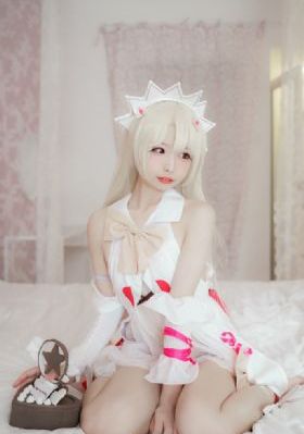 粗大的内捧猛烈进出小视频